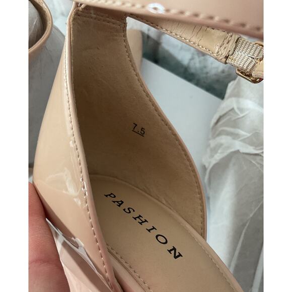 Pashion Footwear 7.5 The D'Orsay 4" Block Heel, Interchangeable Heels Sand - Picture 8 of 9